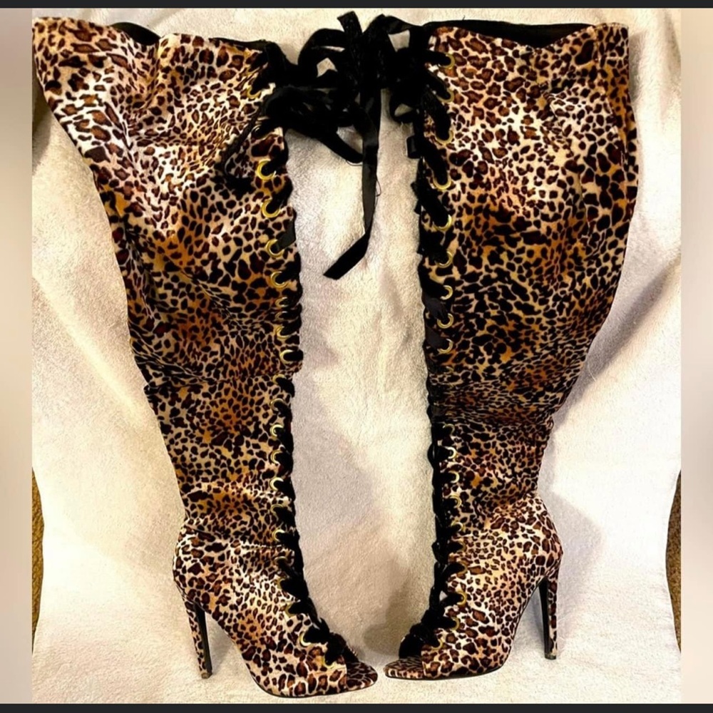 Qupid thigh high heel boots, CAMEL, LEOPARD , velvet, Size womens 7.5